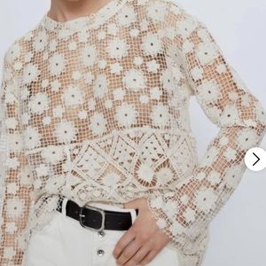 Zara crochets top bloggers fav